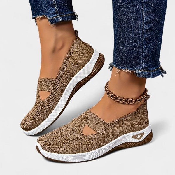 Delfina | Buty z lekkością